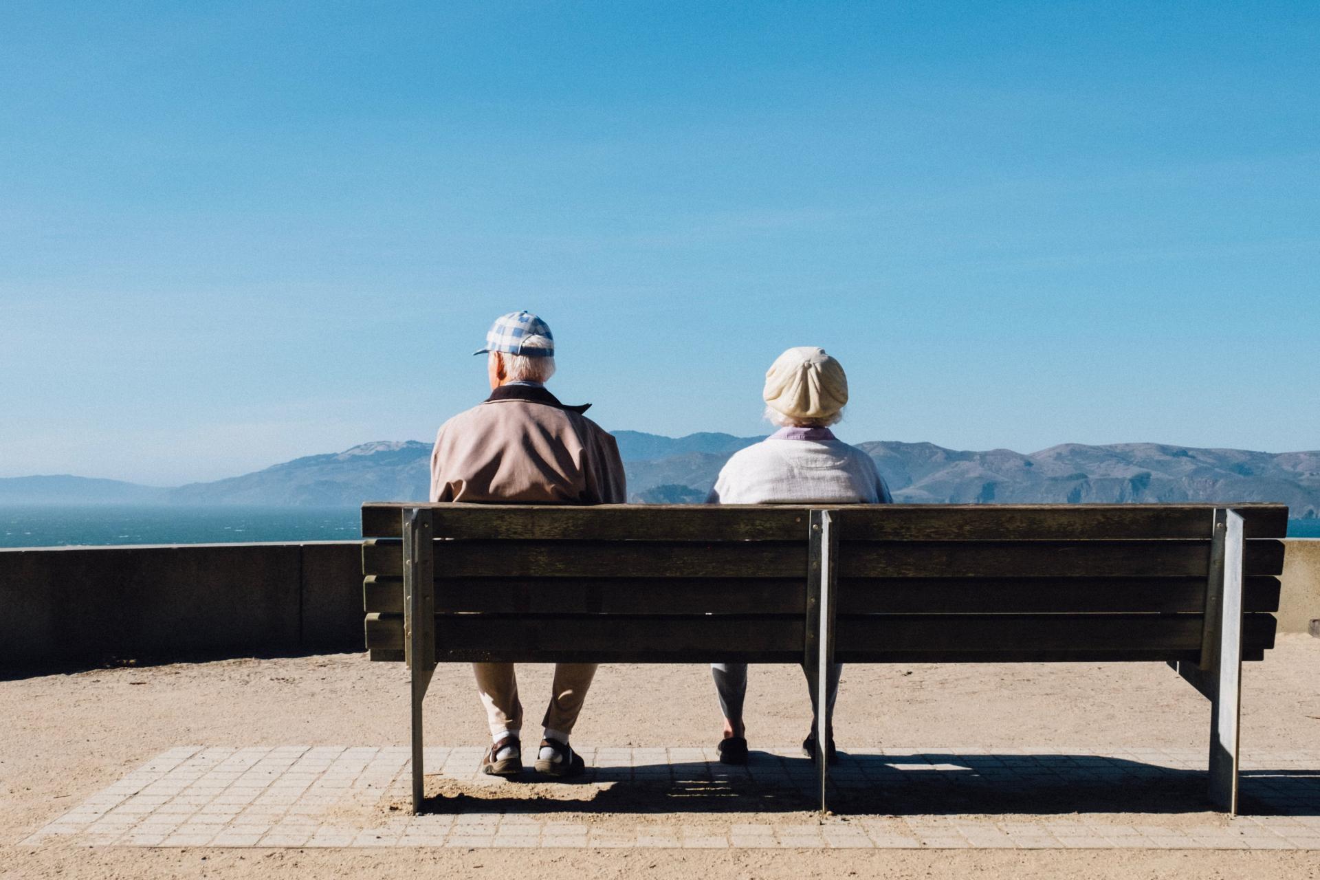 Rentnerinnen und Rentner erhalten ab 2021 eine höhere Rente. 